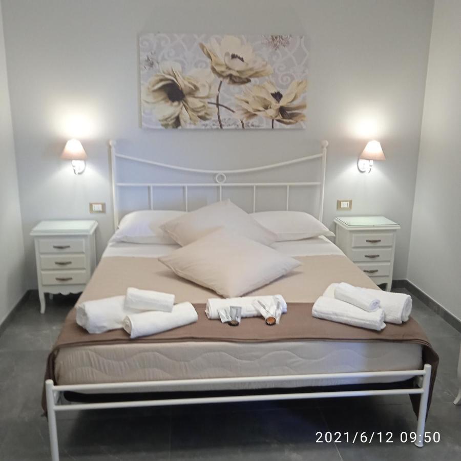 Bed And Breakfast Arcobaleno เปสคีชี ภายนอก รูปภาพ