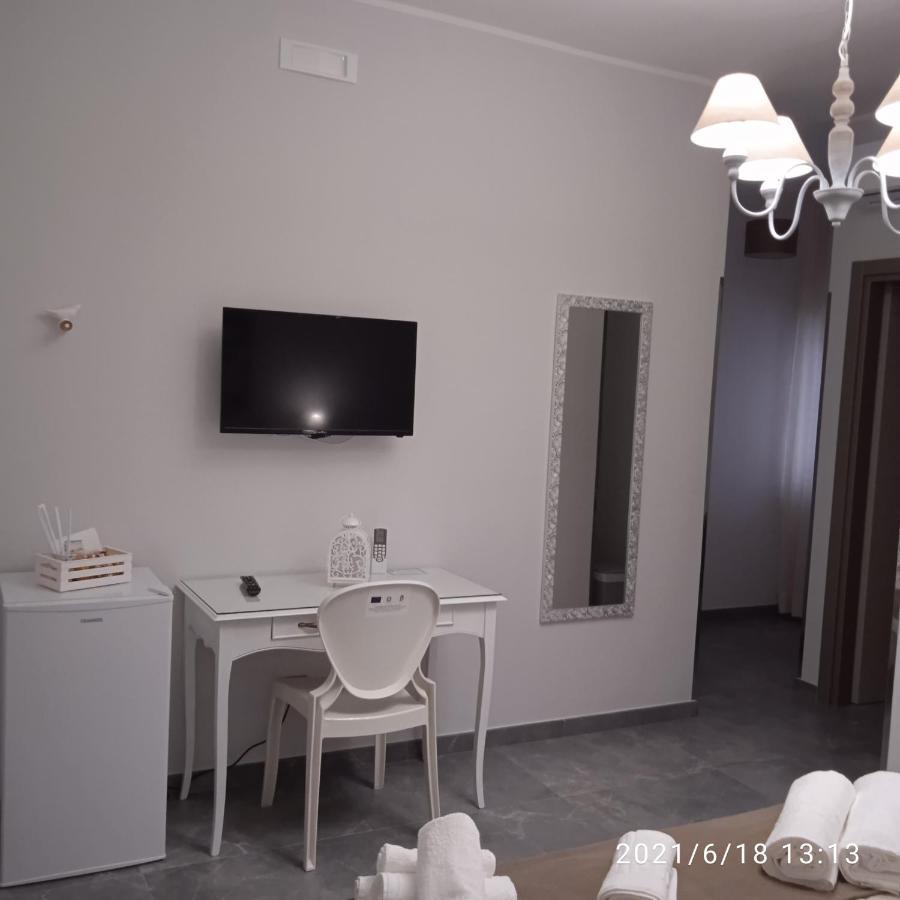 Bed And Breakfast Arcobaleno เปสคีชี ภายนอก รูปภาพ