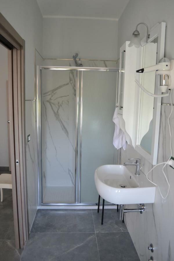 Bed And Breakfast Arcobaleno เปสคีชี ภายนอก รูปภาพ