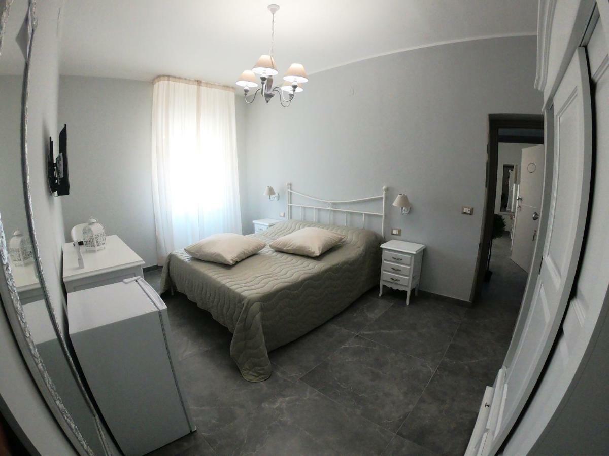 Bed And Breakfast Arcobaleno เปสคีชี ภายนอก รูปภาพ