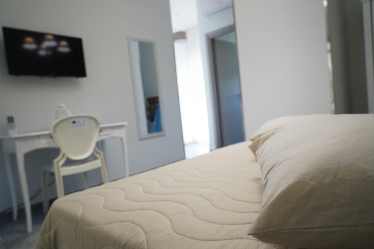 Bed And Breakfast Arcobaleno เปสคีชี ภายนอก รูปภาพ